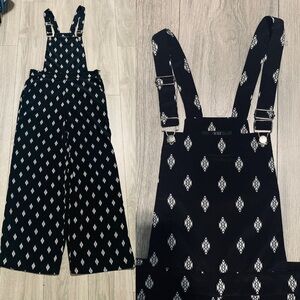 Forever 21 Black‎ Print Overall Size M Women